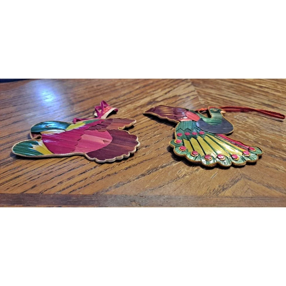 2 Colorful Straw Bird Ornaments‎ Made In The People's Republic Of China
